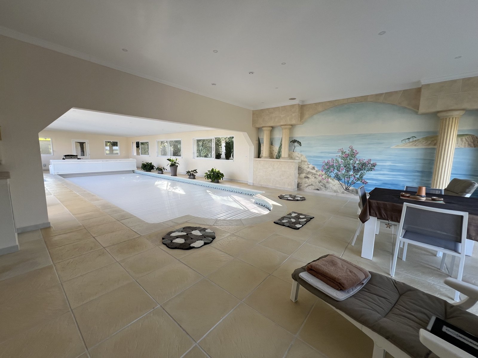 Photo d'un abri piscine